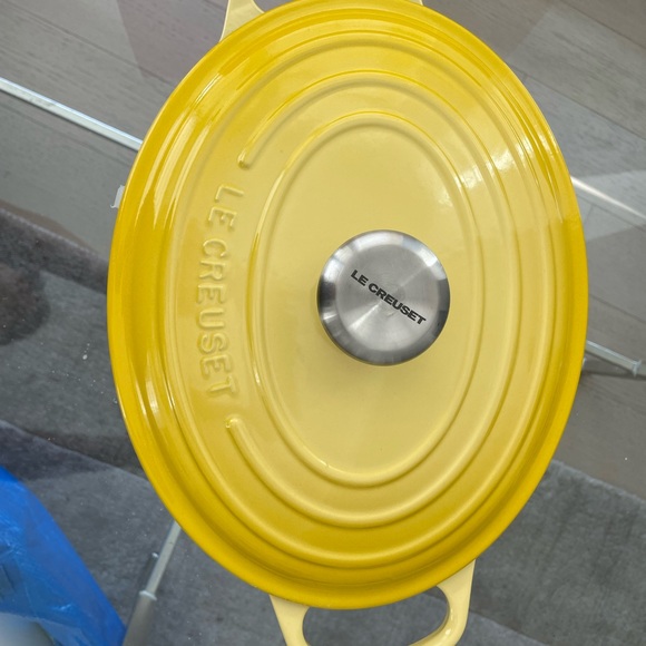 Le Creuset Soleil 29 cm Oval Dutch Oven BNIB - Picture 2 of 6